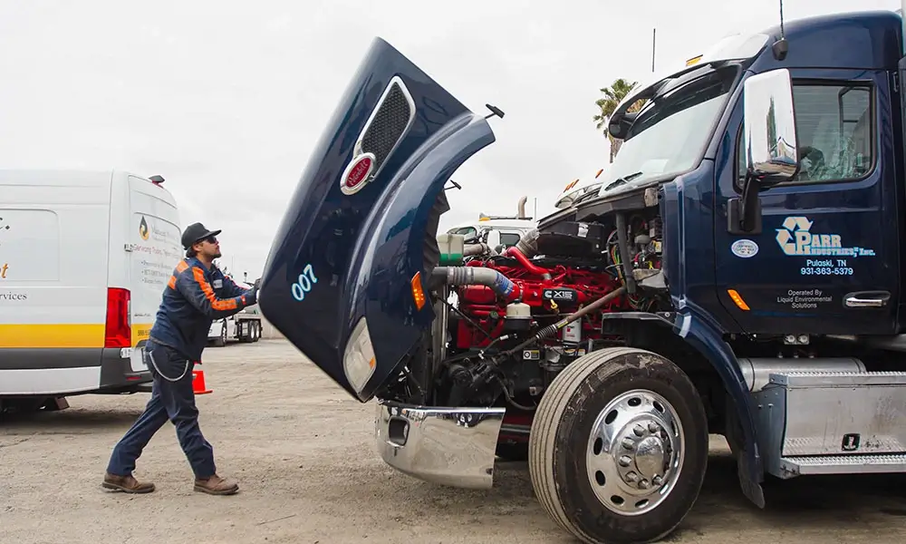 what-are-fleet-services-a-complete-guide-for-commercial-fleets