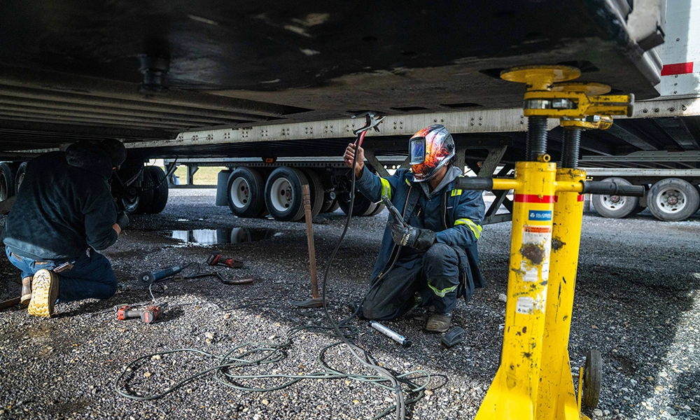 key strategies for effective fleet accident management daily-fleet-vehicle-inspection-the-first-line-of-defense
